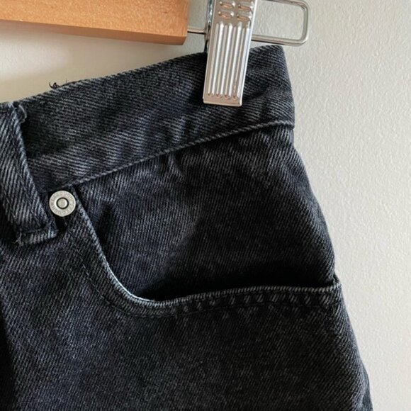 Vintage High Rise Black Denim Jean Shorts Size 27 - Picture 4 of 7